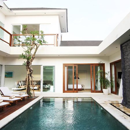 Villa Aditi, Sitara Villa Group Seminyak  Bagian luar foto