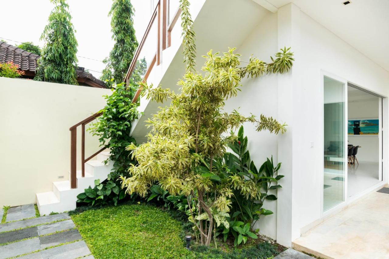 Villa Aditi, Sitara Villa Group Seminyak  Bagian luar foto