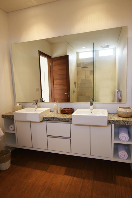 Villa Aditi, Sitara Villa Group Seminyak  Bagian luar foto