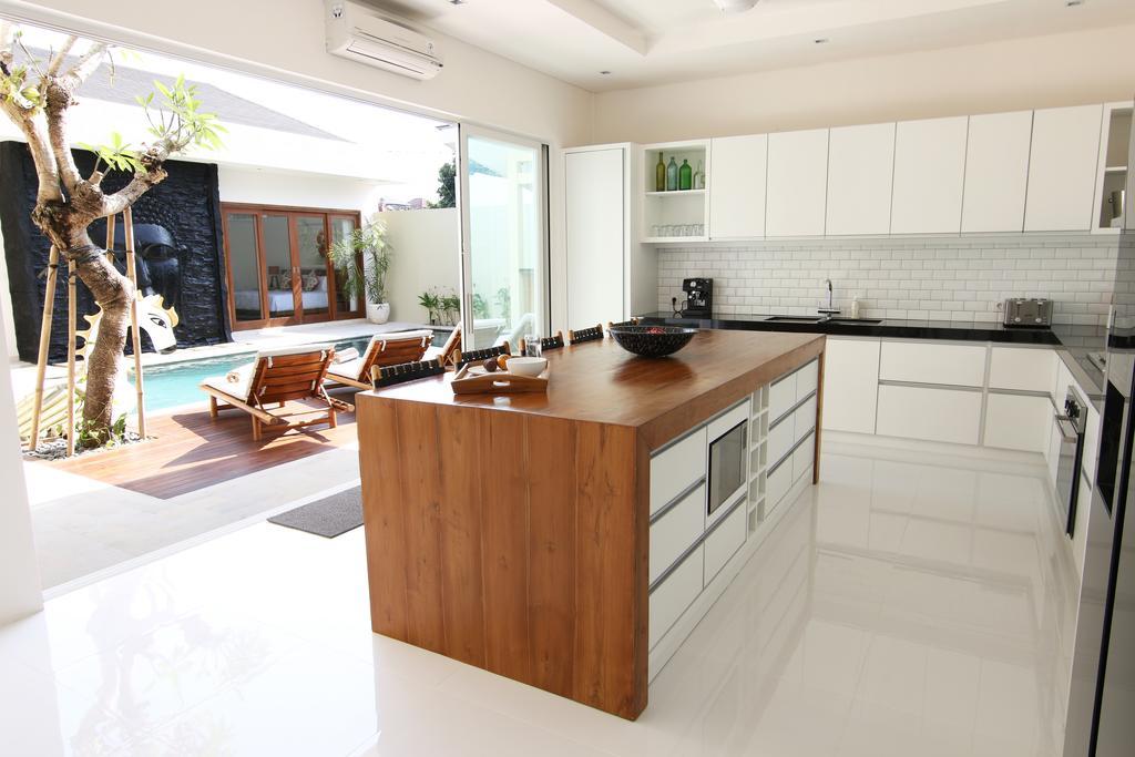 Villa Aditi, Sitara Villa Group Seminyak  Bagian luar foto